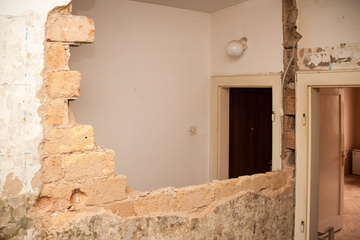 Ouverture de murs porteurs en pierre : l'expertise par Atout Concept Renov'